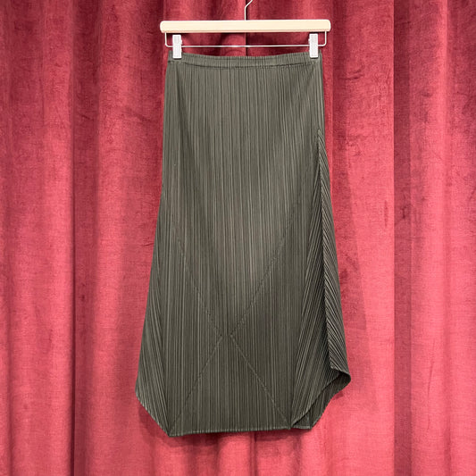 Pleats Please Issey Miyake green skirt